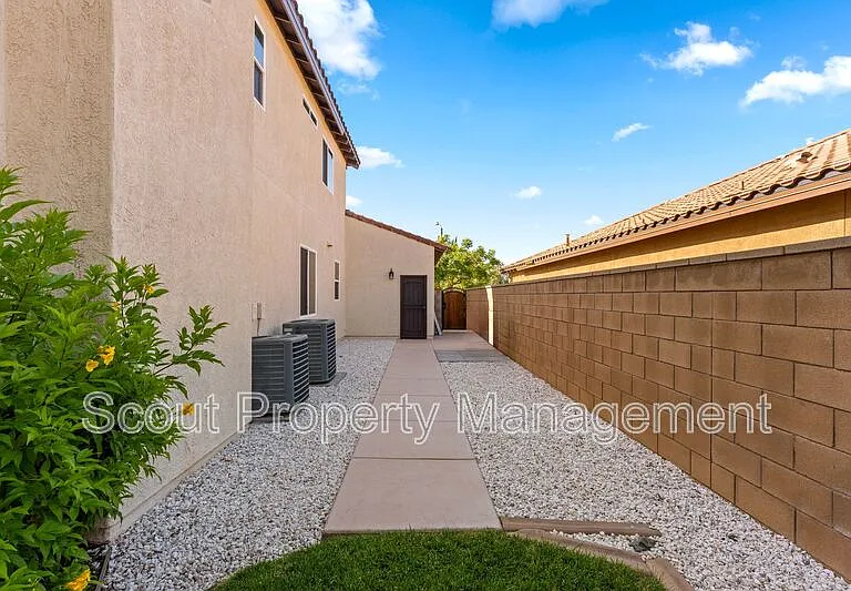 34349 Lamborn St — Photo 32