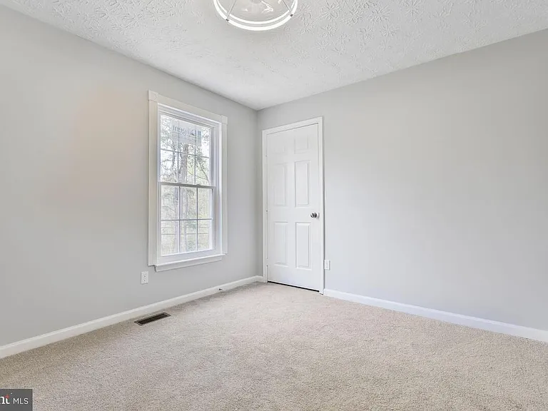 7802 Shallowbrook Ct — Photo 11
