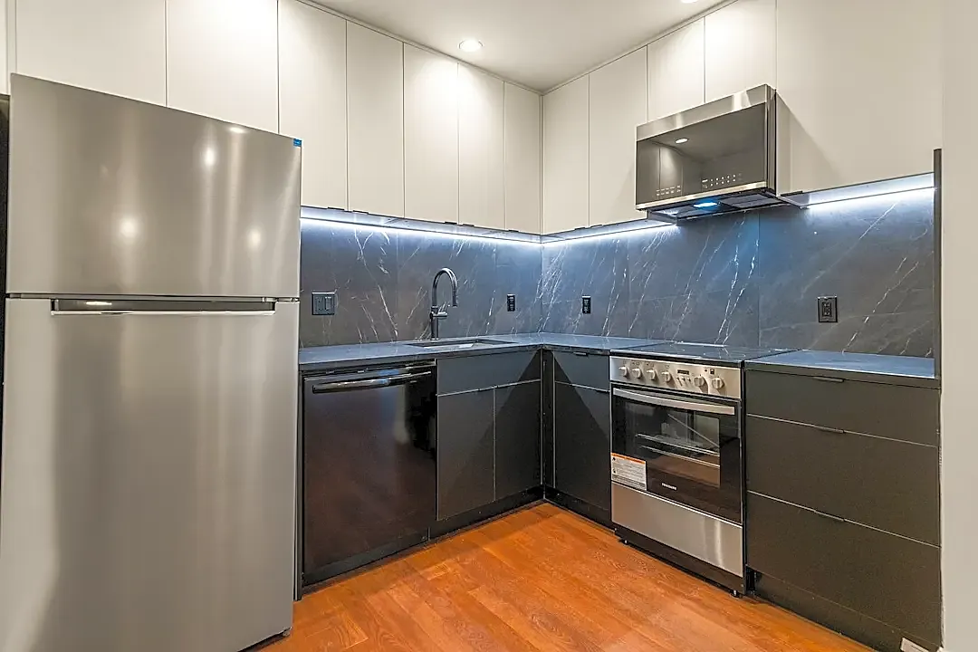 1 bed, 800 sqft, $2,300 — Photo 1