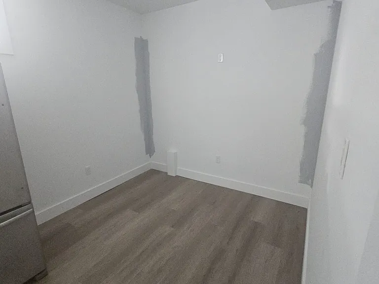 84 Beland Ave N #BASEMENT — Photo 11