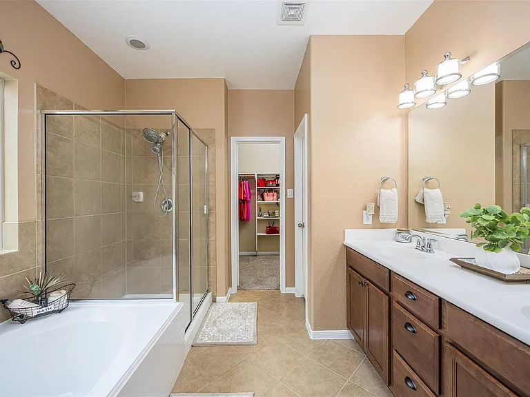33311 Greenfield Forest Dr — Photo 10