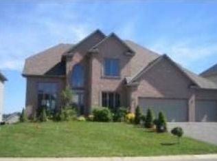 818 Ramsey Ave, Carver, MN 55315