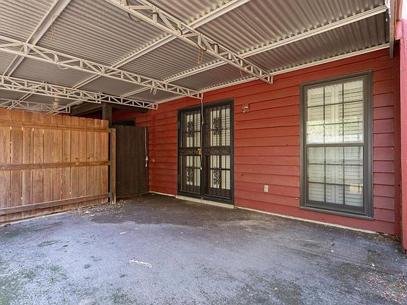 4th image of 3914 Hickory Dr