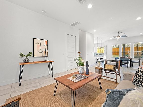 2nd image of 8922 Menchaca Rd #303