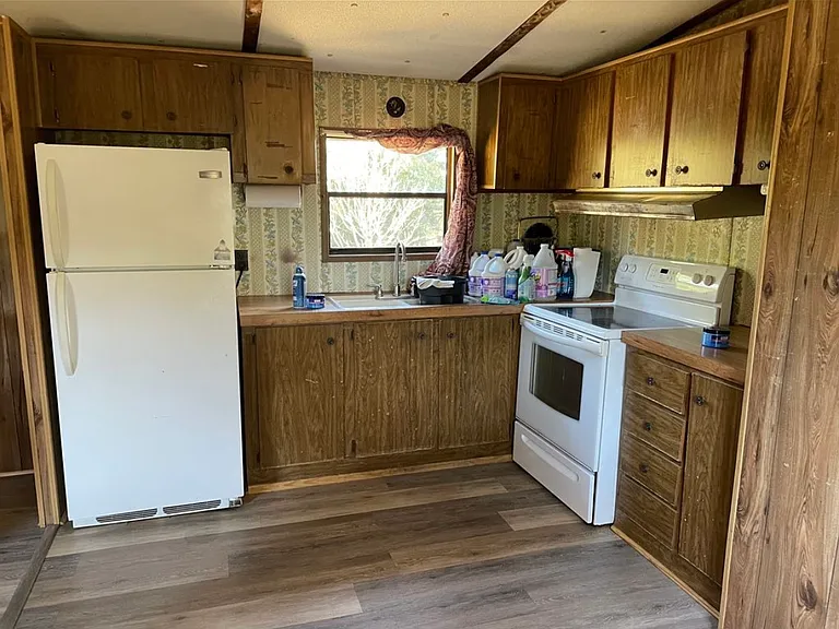 144 Mill Rd — Photo 4