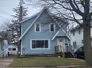 521 N Clemens Ave, Lansing, MI 48912