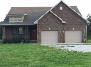 5072 W Switzer Dr, West Terre Haute, IN 47885