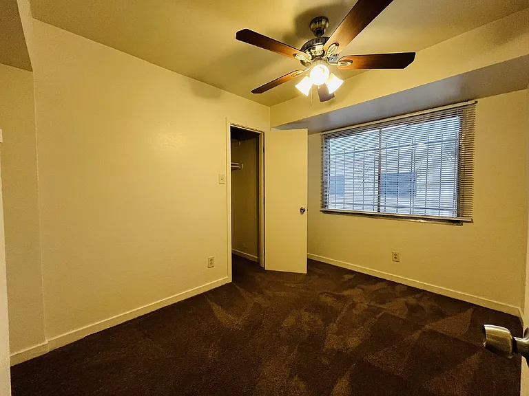 5041 N 40th Ave — Photo 17