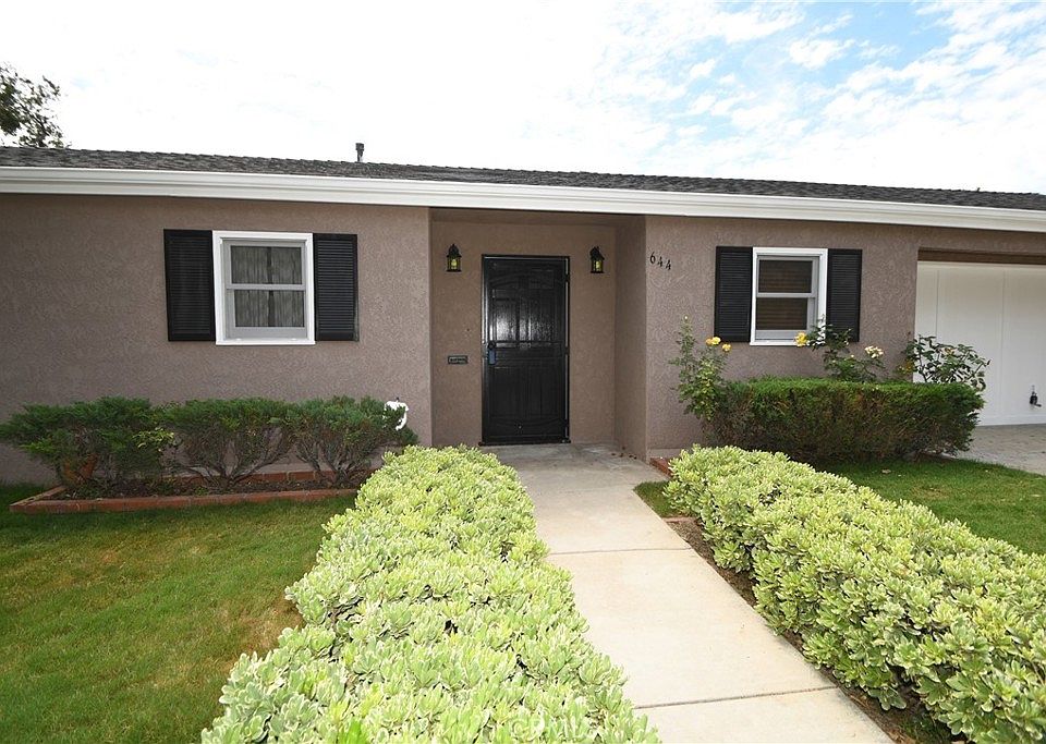 1st image of 644 Atkins Dr
