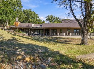 929 Barker Creek Dr, Sand Springs, OK 74063