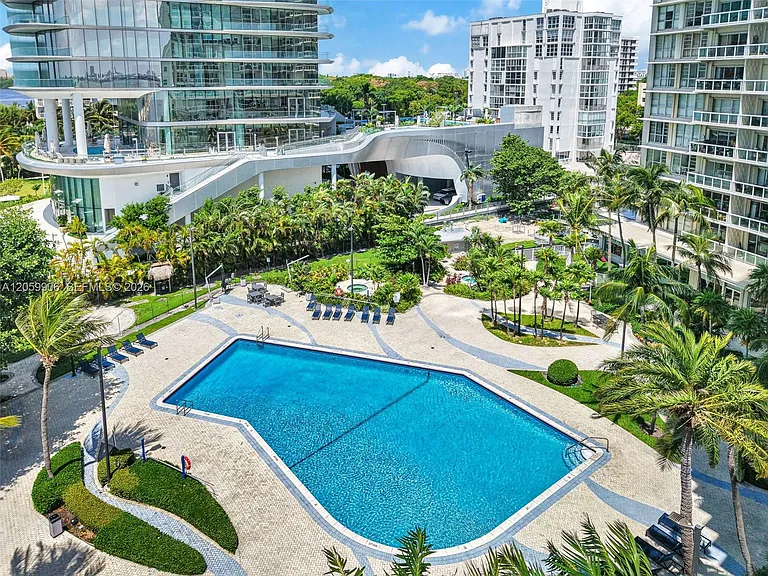 2451 Brickell Ave #5G — Photo 7