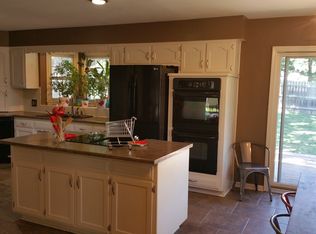 8748 Conser Dr, Overland Park, KS 66212