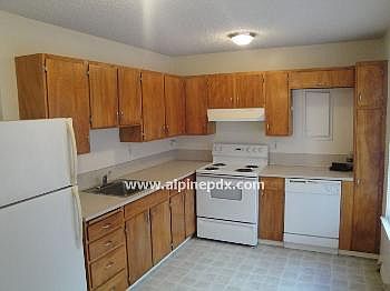 2nd image of 2538 SW Beaverton Hillsdale Hwy