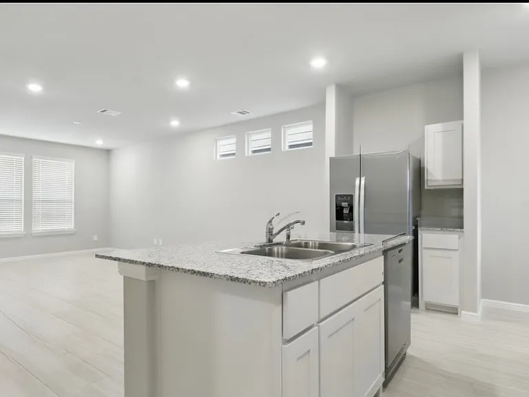 3148 Strawberry Farm Ln — Photo 6