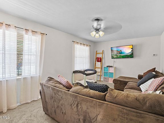5th image of 6452 Regal Ln