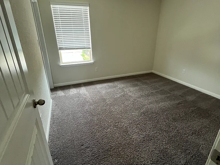 106 Buckthorn Dr — Photo 7