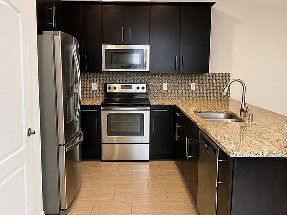 2nd image of 93 Zamora Pl