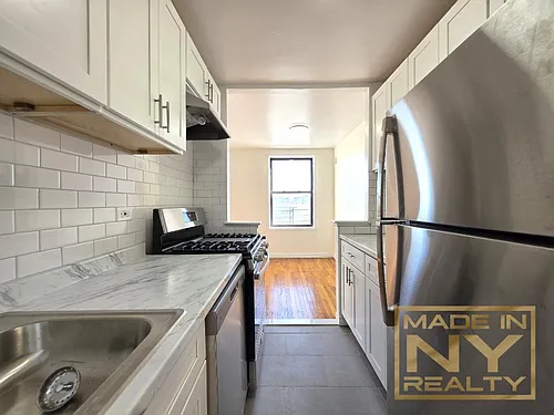 1625 Rockaway Pkwy Photo 1