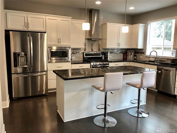 4th image of 2232 S 240th Pl