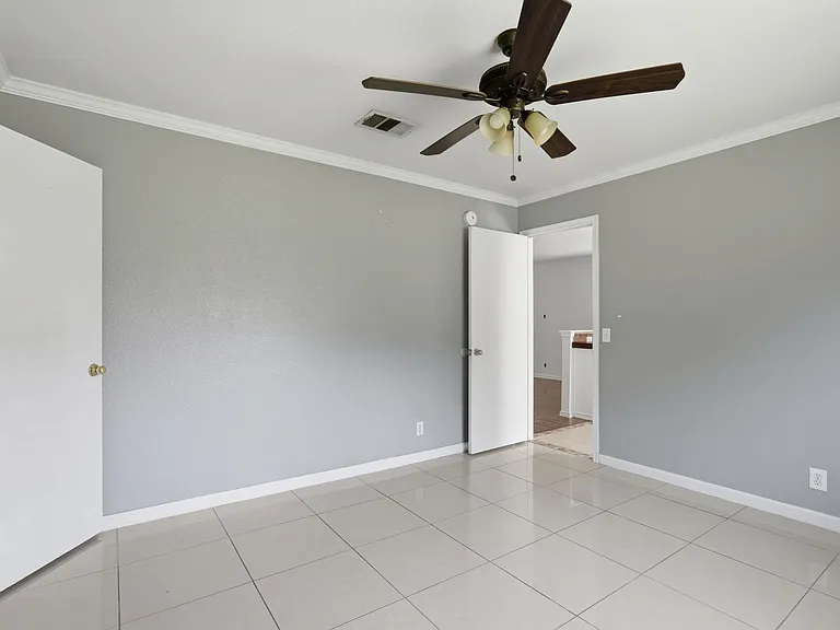 14910 Mossycup Ln — Photo 10