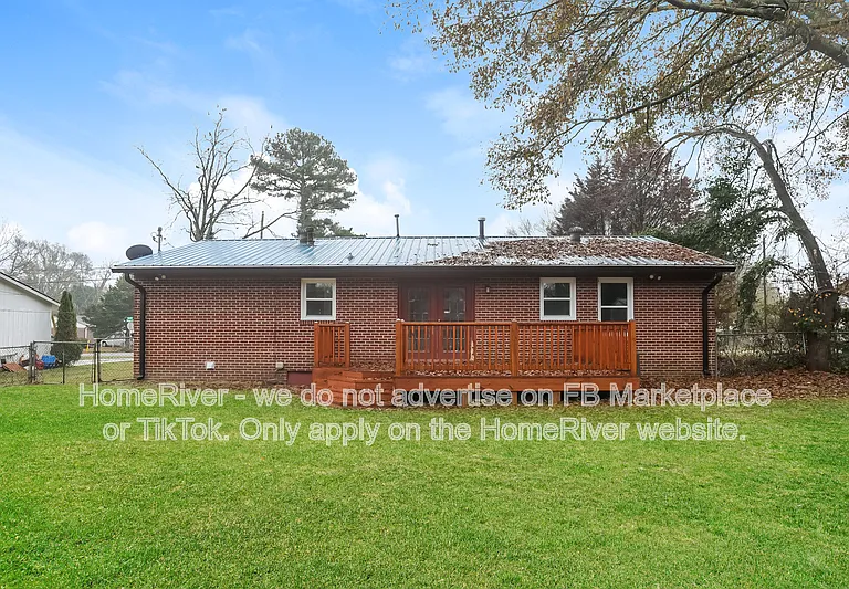 309 E Meadow Dr — Photo 14