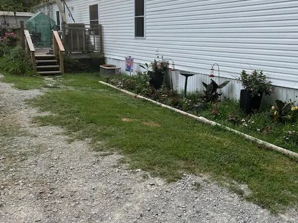 165 Bethlehem Church Rd, Huntingdon, TN 38344