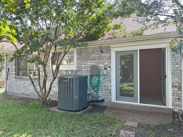 3022 Silver Springs Ln — Photo 23