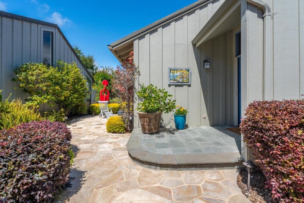 28094 Barn Court 3