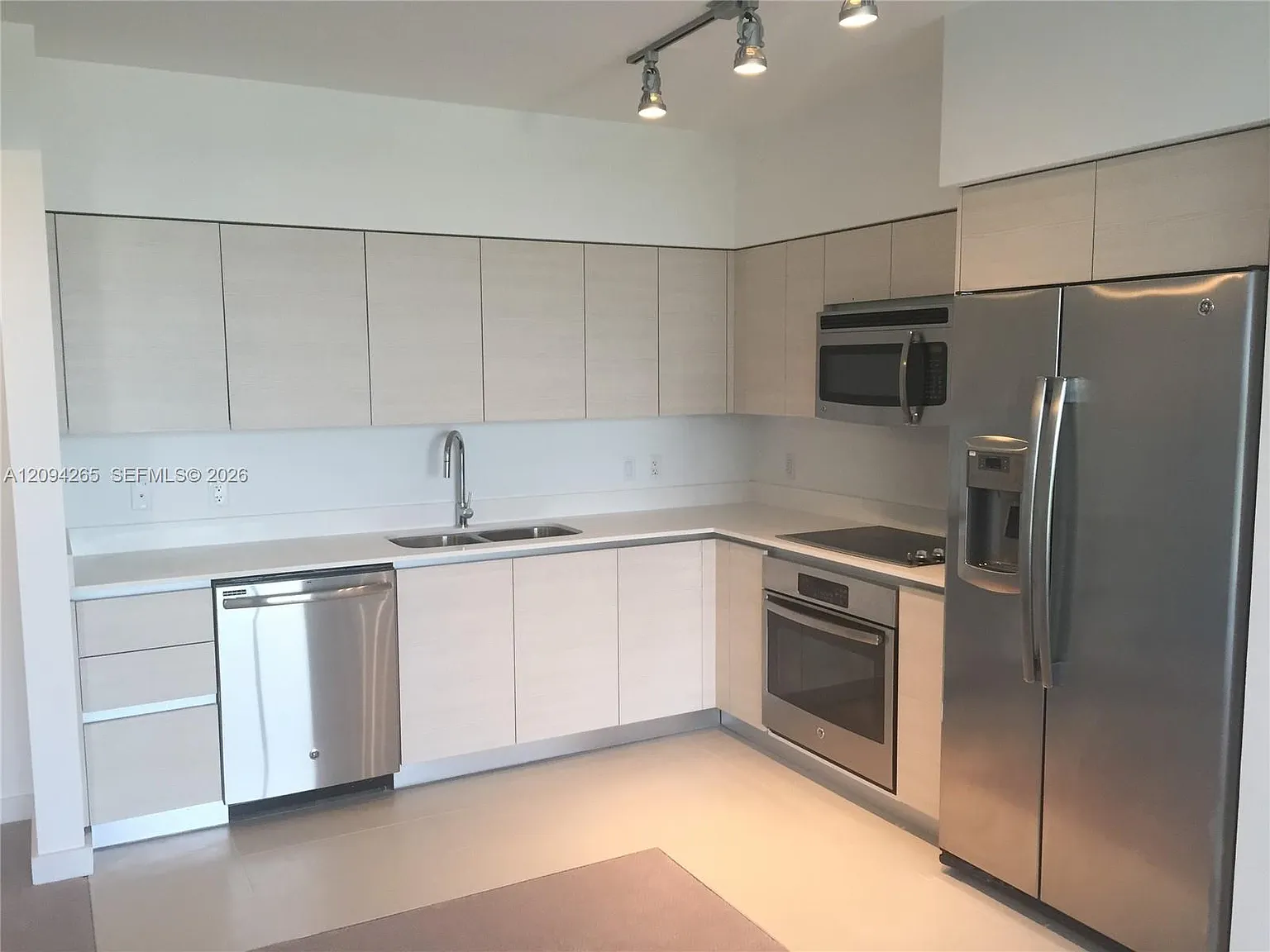 Baltus House — Photo 1