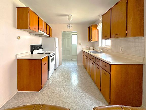 5th image of 15 Resolution Cres