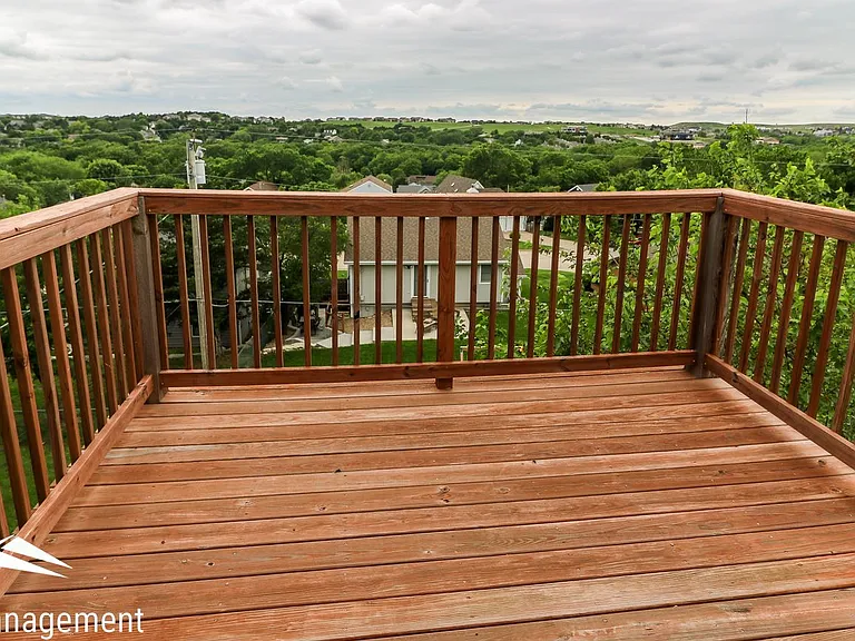 1923 Crescent Dr #1 — Photo 2