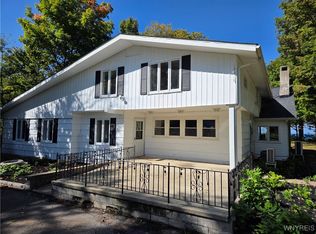 1641 Lake Rd, Youngstown, NY 14174