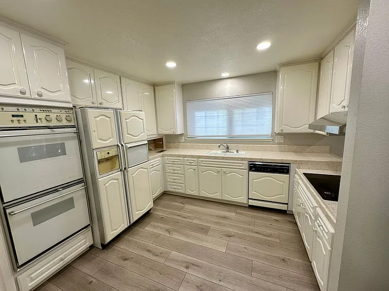 11037 Linda Vista Dr — Photo 6