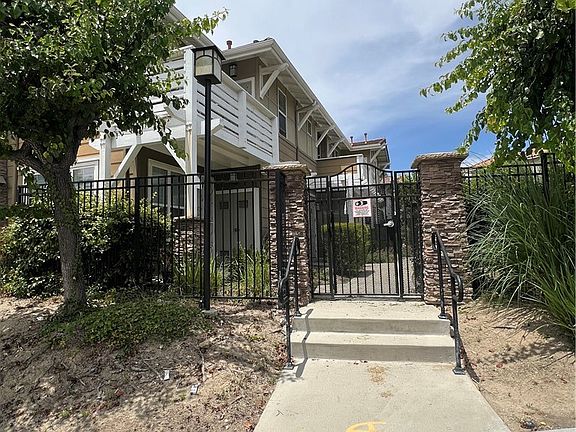 3rd image of 855 Francesca Dr Unit 103