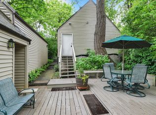 7133 SW 7th Ave, Portland, OR 97219