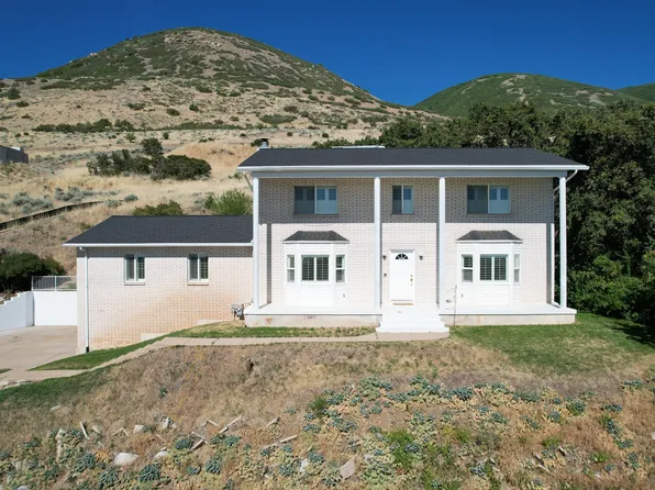 1398 Oakridge Dr, Centerville, UT 84014