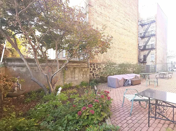 1055 Blvd East image 18 of 22