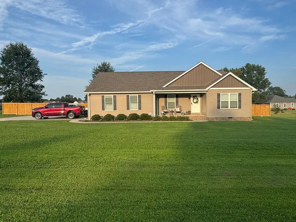 160 Piney Point, Mayfield, KY 42066