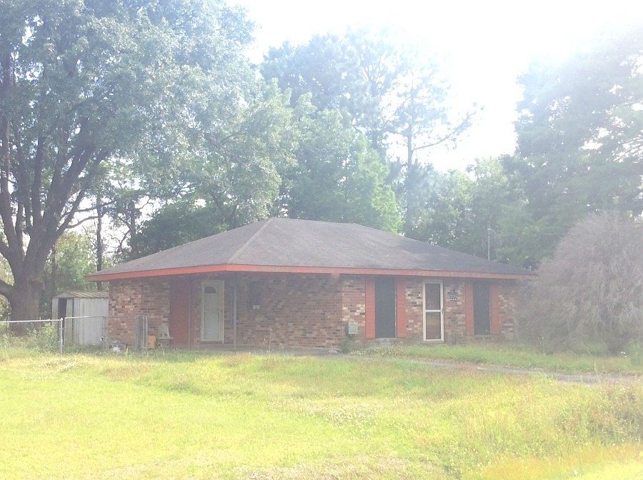 1st image of 222 Lindsey Cir