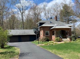 40 Canada Hl, Greenfield, MA 01301