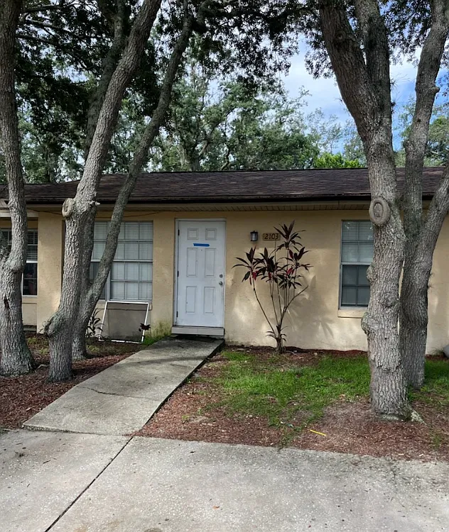 2103 Melady Ave — Photo 1
