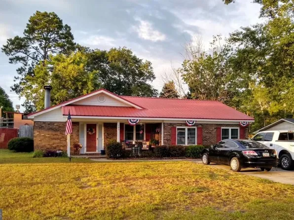 105 Redwood Dr, Vidalia, GA 30474