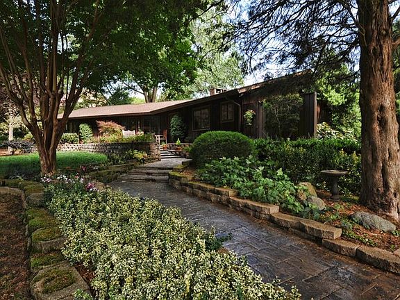 3rd image of 5140 Carmel Club Dr