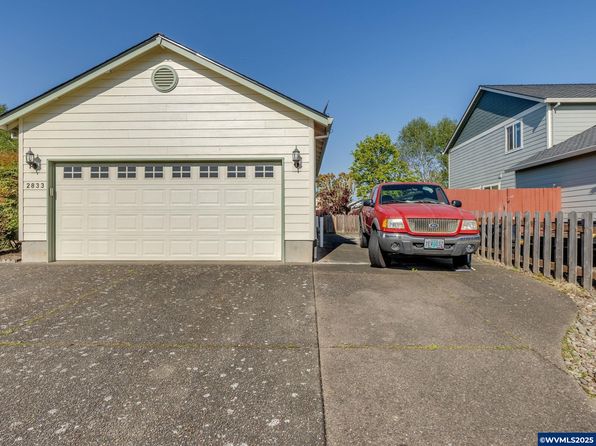 2833 Revere St, Woodburn, OR 97071
