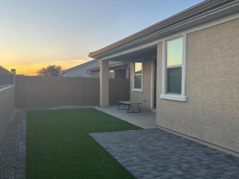 8903 W Solano Dr — Photo 19
