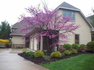 7327 Players Club Dr #10, Painesville, OH 44077