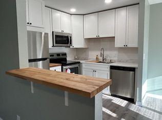 90 Saxony Cir #B, Delray Beach, FL 33446