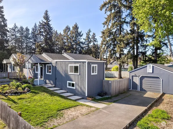 621 129th Street S, Tacoma, WA 98444