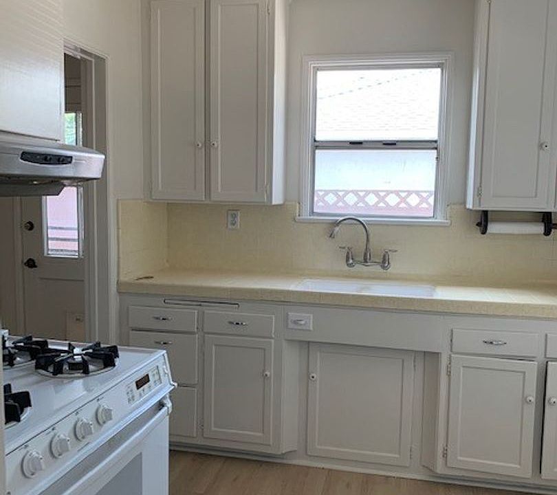1st image of 8157 Lennox Ave