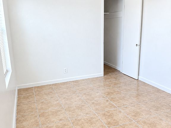 4th image of 715 N Brown St